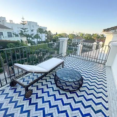 Villa Elegant 3br Golden Mile Retreat Marbella