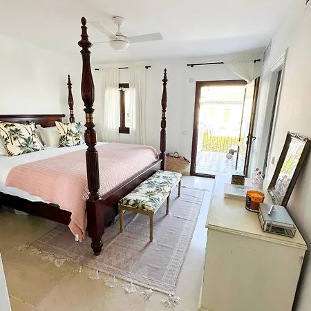 Villa Elegant 3br Golden Mile Retreat Marbella