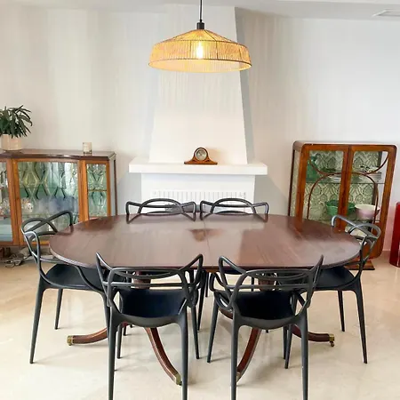 Villa Elegant 3br Golden Mile Retreat
